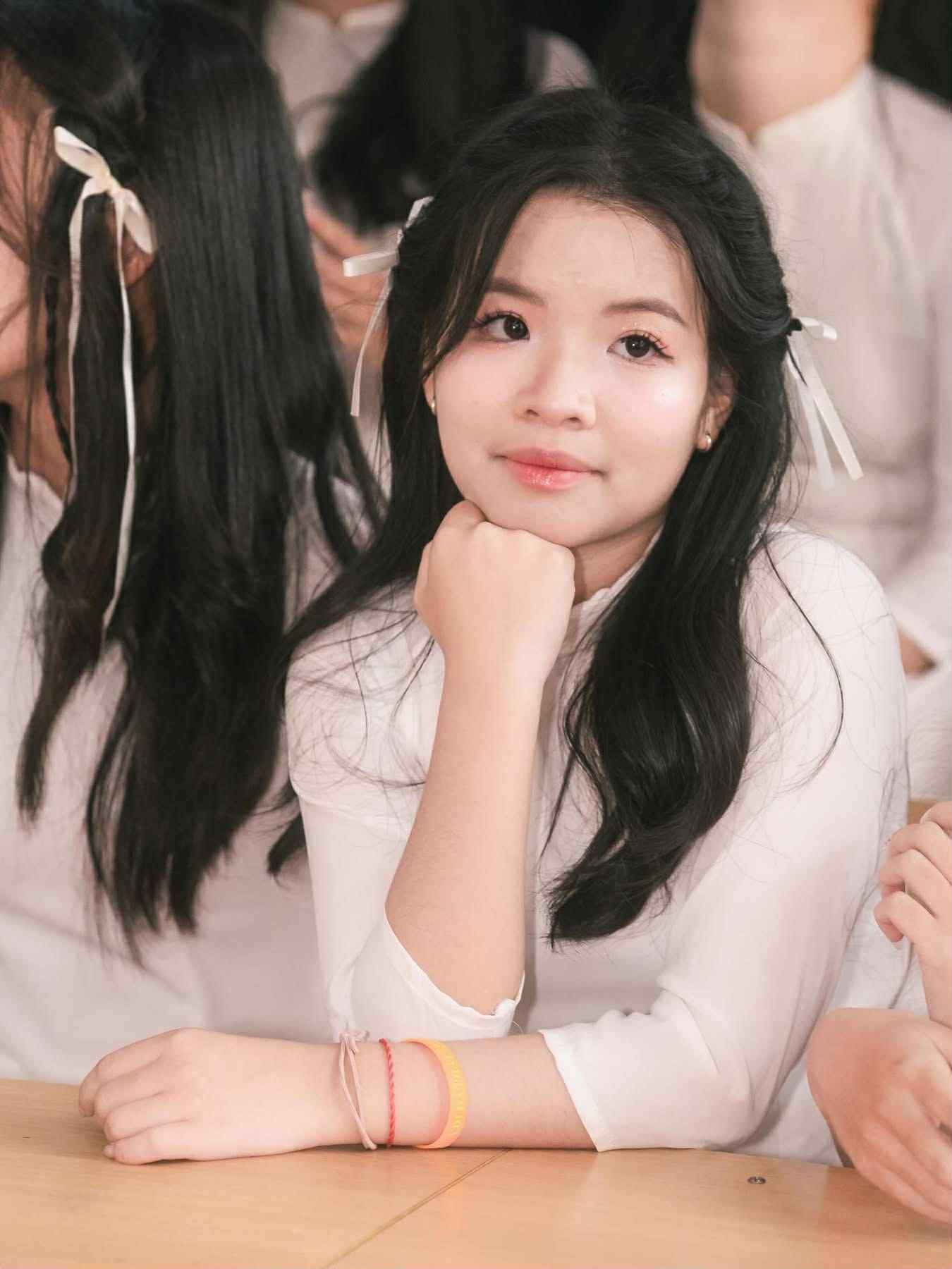 Phạm Huyền Linh - Ảnh cá nhân (1).jpg