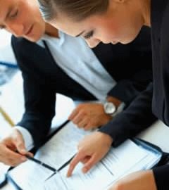 Bài viết mẫu TOEIC Writing Part 1